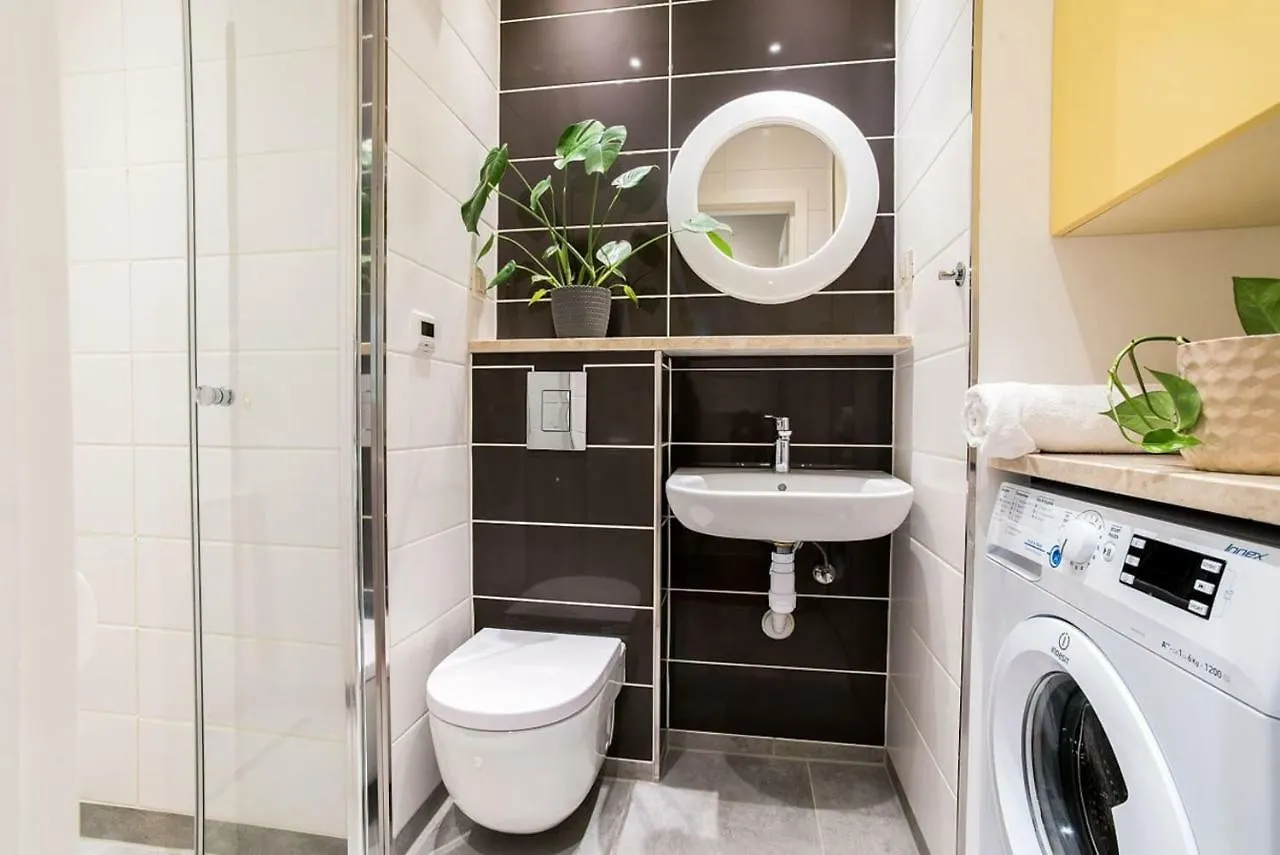 Apartment In Perfect Location - Metro Ratusz Arsenal Warsaw 0*,